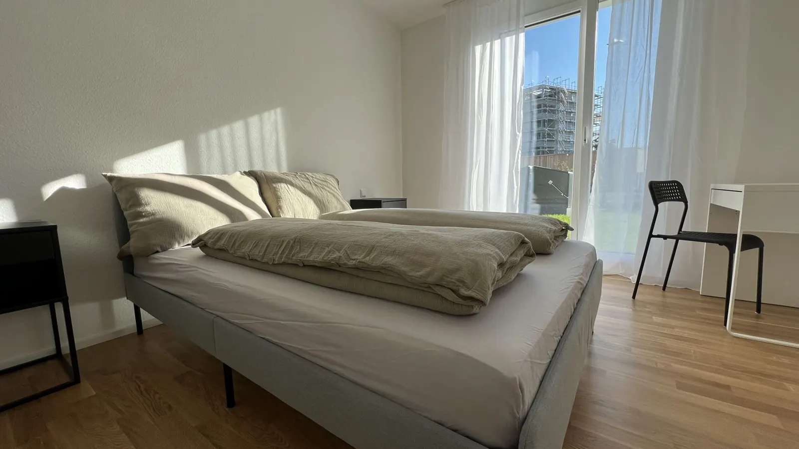 Bedroom with desk